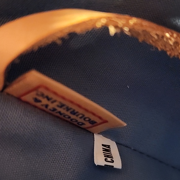 Dooney and Bourke small shoulder hobo bag - Picture 14 of 15